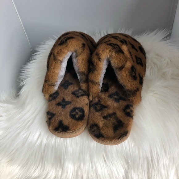 Sold New brown slippers - Picture 6 of 6